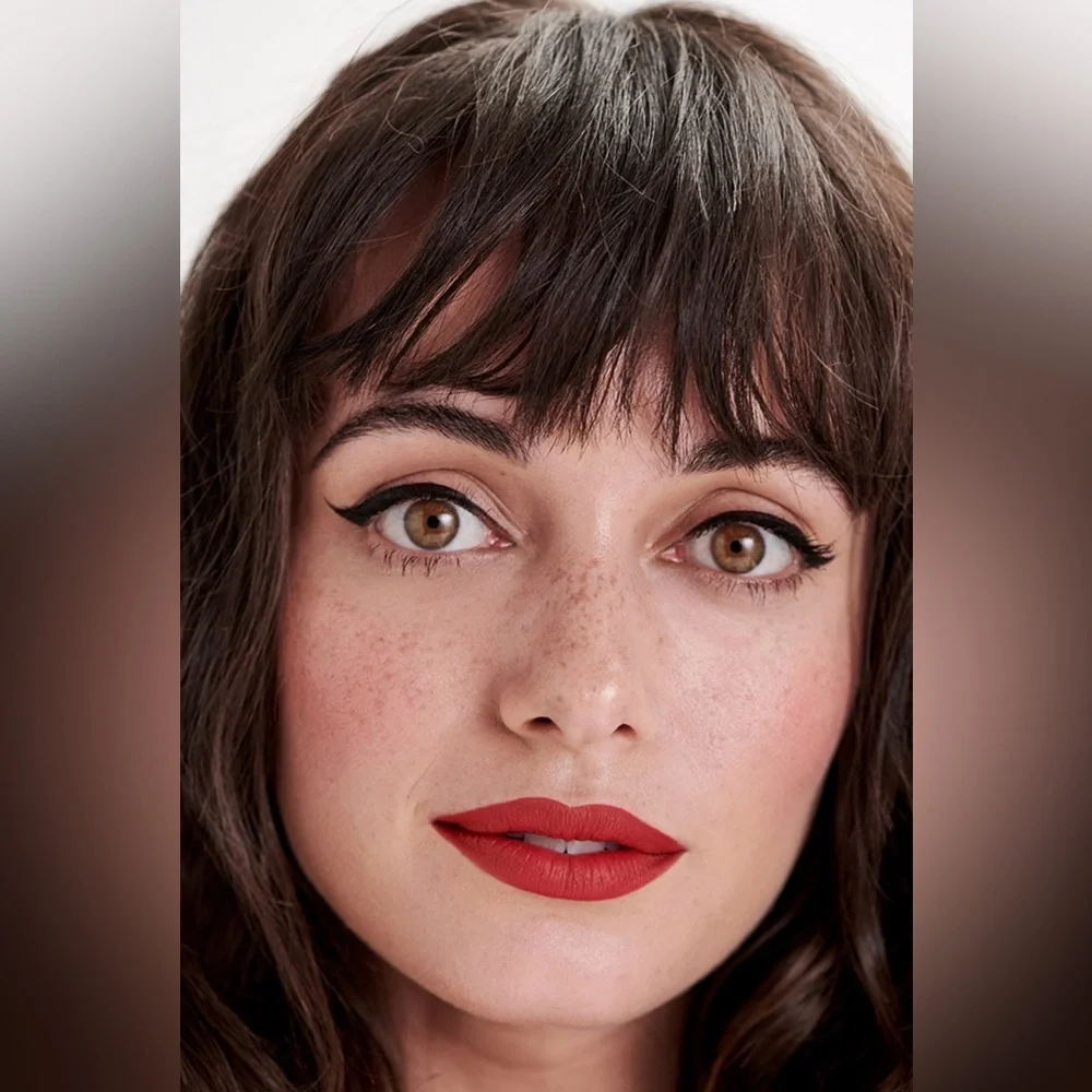 FORMULA Z HAPPY STICK DUAL COLOUR EYELINER & LAUREN CONRAD BLACK LIQUID EYELINER - Picture 5 of 16